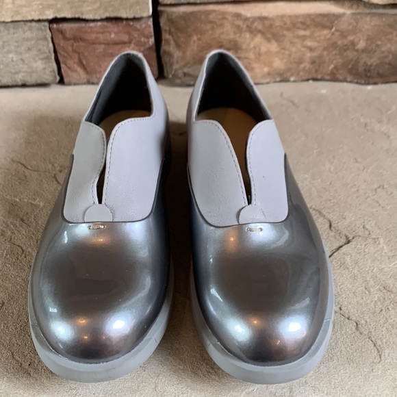 camper size 5 grey and silver shoes - Picture 2 of 7